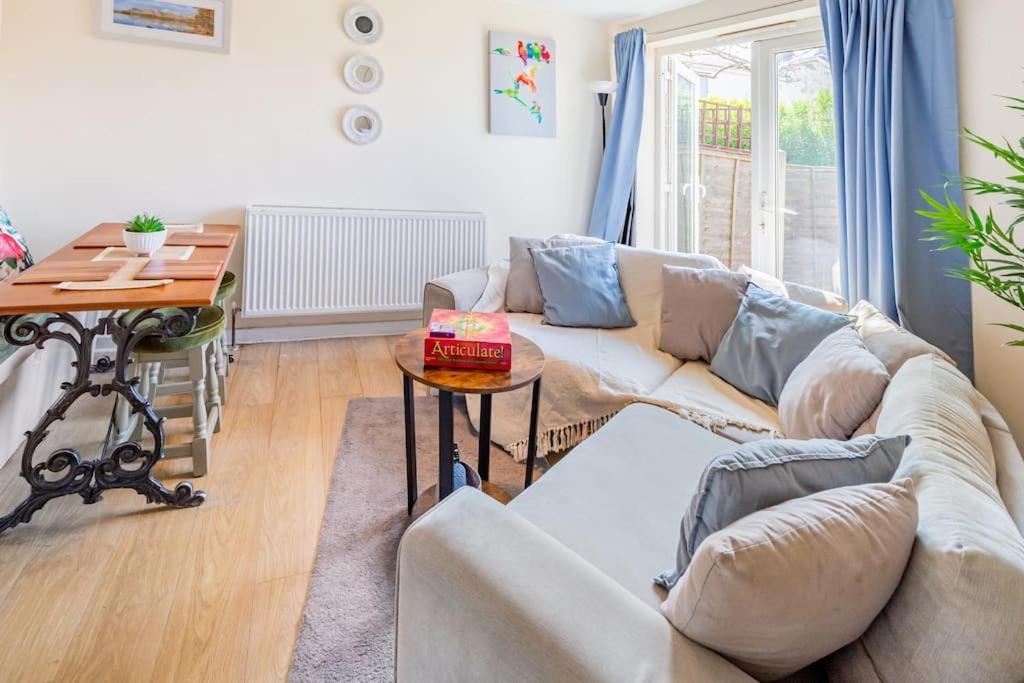 The Hideaway Villa Cleveleys Exteriör bild
